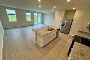 7618 Momentum Pkwy, Wesley Chapel, FL 33545 - Photo 3