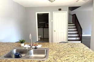 5371 Bamboo Ct, Orlando, FL 32811 - Photo 5