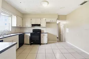 706 Westwood Cir, Brandon, FL 33511 - Photo 19