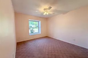 2320 Marksmen Ct, Sun City Center, FL 33573 - Photo 11