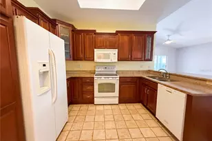 2320 Marksmen Ct, Sun City Center, FL 33573 - Photo 9
