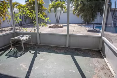 10126 E 4th Street E, Treasure Island, FL 33706 - Photo 15