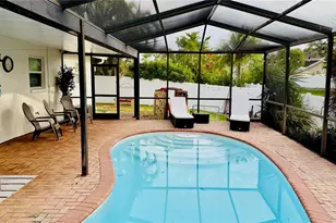 6073 Tanglewood Dr NE, Saint Petersburg, FL 33703 - Photo 31