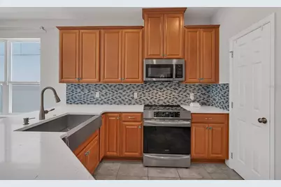 2384 Pearl Cider Street, Orlando, FL 32824 - Photo 9