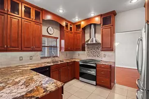 2394 Huntingdale Ln, Oviedo, FL 32765 - Photo 11