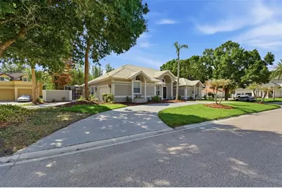 8935 Jonathan Manor Drive, Orlando, FL 32819 - Photo 5