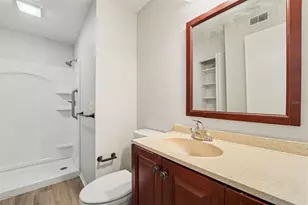 8308 Oleander Ln, Tampa, FL 33637 - Photo 17