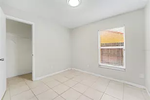 7603 Savannah Ln, Tampa, FL 33637 - Photo 17