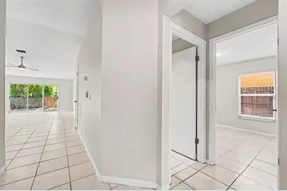 7603 Savannah Lane, Tampa, FL 33637 - Photo 11