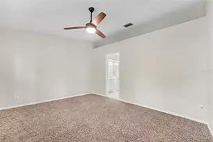 7603 Savannah Ln, Tampa, FL 33637 - Photo 13
