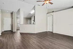 8187 Woodvine Cir, Lakeland, FL 33810 - Photo 3
