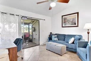 12 Pine Island Cir, Kissimmee, FL 34743 - Photo 7