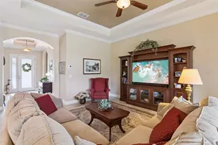 1129 Gardenshire Ln, Deland, FL 32724 - Photo 9