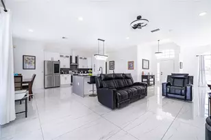 2654 Hawthorne Ln, Kissimmee, FL 34743 - Photo 9