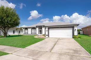 2654 Hawthorne Ln, Kissimmee, FL 34743 - Photo 31