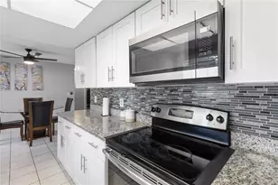 12927 Montana Woods Ln, Orlando, FL 32824 - Photo 15