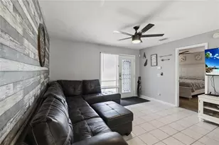 12927 Montana Woods Ln, Orlando, FL 32824 - Photo 5