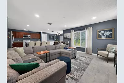 7821 Falabella Court, Orlando, FL 32818 - Photo 9