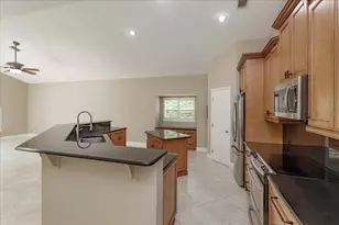 4965 Shoreline Cir, Sanford, FL 32771 - Photo 15