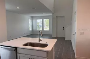 423 Oak Flt Aly, Groveland, FL 34736 - Photo 3