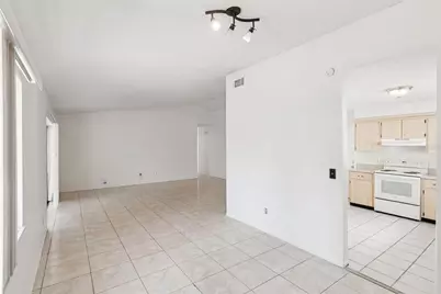 4711 White Willow Lane, Orlando, FL 32808 - Photo 11