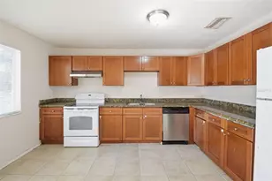 8412 Renald Blvd, Tampa, FL 33637 - Photo 17