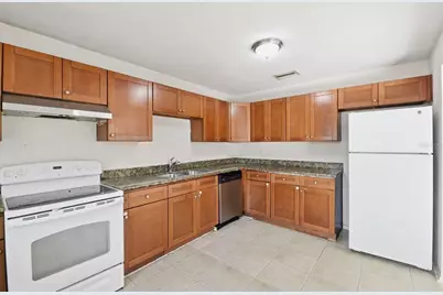 8412 Renald Boulevard, Tampa, FL 33637 - Photo 19