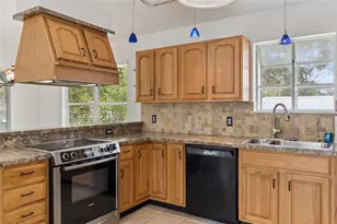 11 Lisbon St, Saint Augustine, FL 32080 - Photo 13