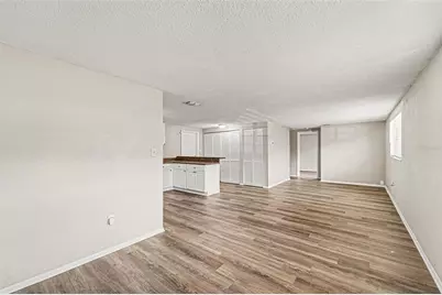 10112 N Lantana Avenue, Tampa, FL 33612 - Photo 5