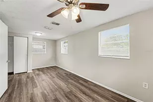10112 N Lantana Ave, Tampa, FL 33612 - Photo 3