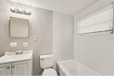 10112 N Lantana Avenue, Tampa, FL 33612 - Photo 9