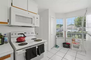 2025 Waterleaf St, Orlando, FL 32837 - Photo 11