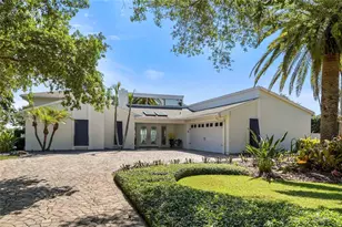 1215 Commodore Dr, New Smyrna Beach, FL 32168 - Photo 5