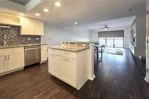 530 E Central Blvd, Orlando, FL 32801 - Photo 13