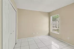 1040 Pineview Ct, Apopka, FL 32712 - Photo 9