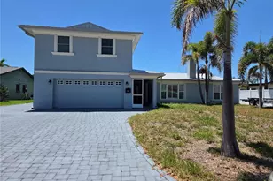 1416 49th Ave NE, Saint Petersburg, FL 33703 - Photo 3