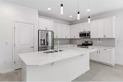 413 Sapphire Drive, Davenport, FL 33837 - Photo 5
