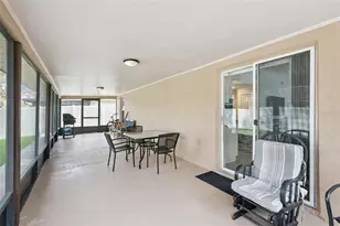2744 Palm Isle Wy, Orlando, FL 32829 - Photo 17