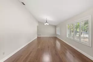 5321 Foxshire Ct, Orlando, FL 32819 - Photo 11