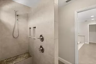 5321 Foxshire Ct, Orlando, FL 32819 - Photo 17