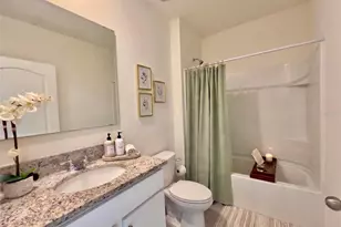 2033 E Gloria Dr, Deltona, FL 32725 - Photo 15
