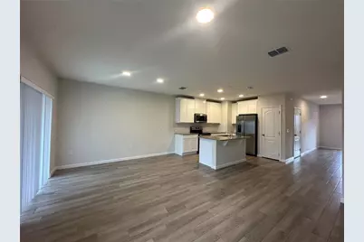 2866 Narcoossee Commons Way, Saint Cloud, FL 34771 - Photo 3