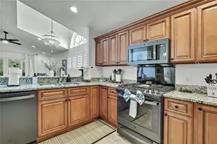 11956 W Blue Bayou Ct, Crystal River, FL 34429 - Photo 15