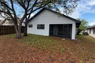 4351 Sandhurst Dr, Orlando, FL 32817 - Photo 3