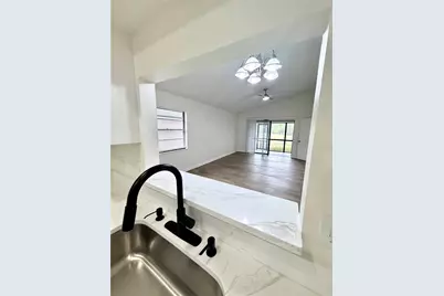 4351 Sandhurst Drive, Orlando, FL 32817 - Photo 11