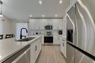 154 Castlemain Cir, Davenport, FL 33897 - Photo 11
