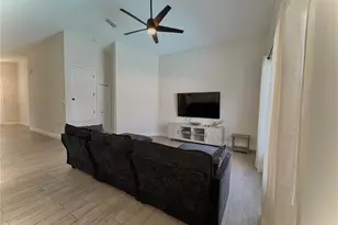 154 Castlemain Cir, Davenport, FL 33897 - Photo 5