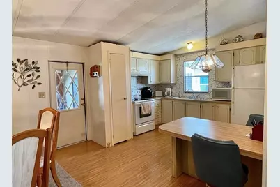 36335 Bonney Drive, Zephyrhills, FL 33541 - Photo 11