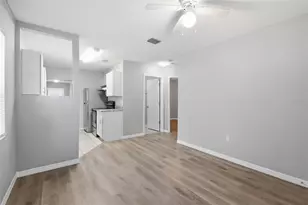 6014 S 6th St, Tampa, FL 33611 - Photo 13