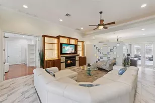 12128 Lakeshore Dr, Clermont, FL 34711 - Photo 9